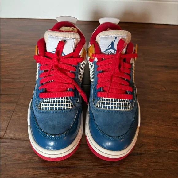Jordan Air 4 Retro Little Kid “Messy Room” Blue, White and Red Size 4 - Picture 3 of 14
